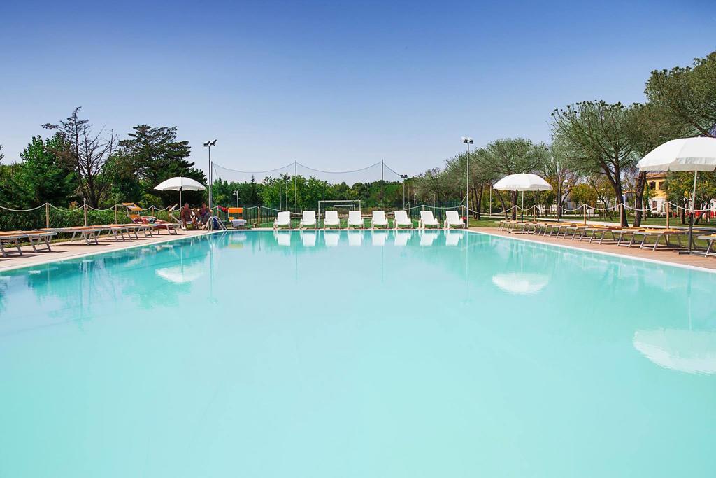 Adamo Ed Eva Resort นูมานา ภายนอก รูปภาพ